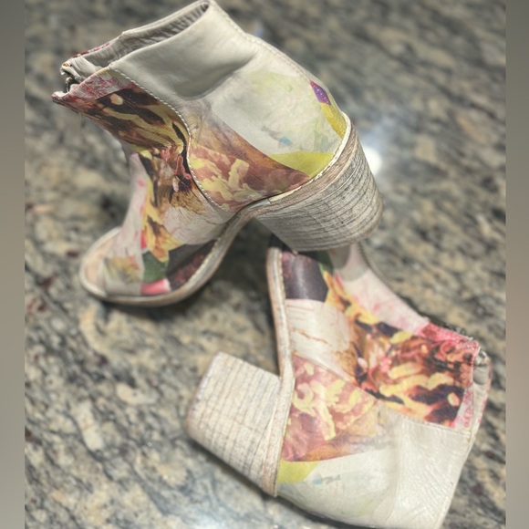 Diesel Floral Distressed Leather open toe ankle booties women size 38 - Picture 3 of 11